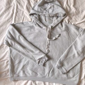 2/16 Cropped aerie sweater